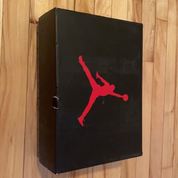 Wmns Air Jordan 6 Techrome Brand new. Size 5.5 - Picture 2 of 3